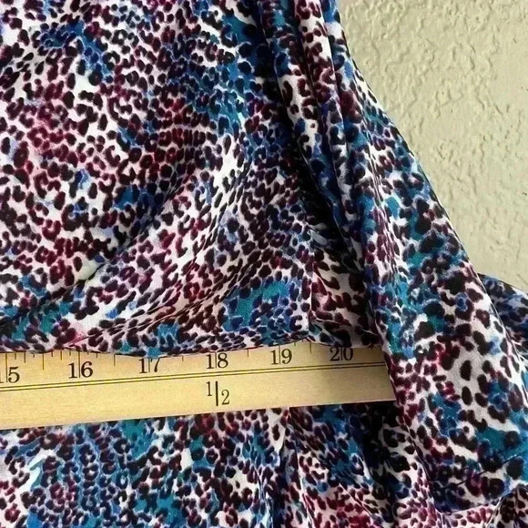 DKNY Blouse Womens Small Blue Purple Flutter Sleeve Pullover Stretch - Picture 7 of 7